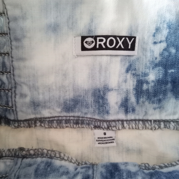 Roxy Blue and White Tie-Dye Skirt - Picture 2 of 3